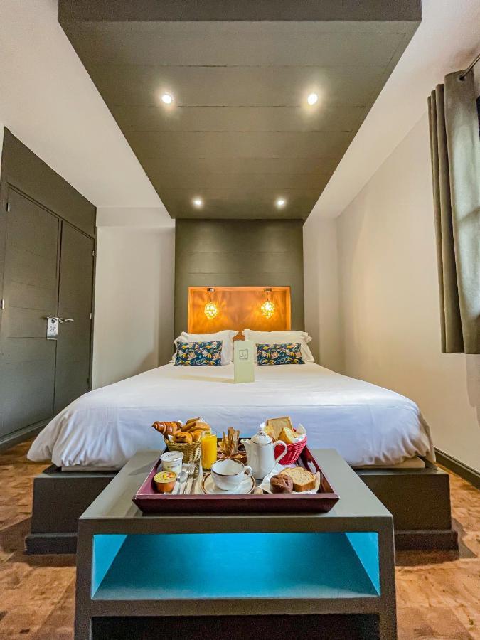 Hotel La Maison Rouge 3*